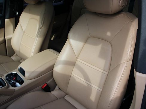 Used 2021 Porsche Cayenne image 23