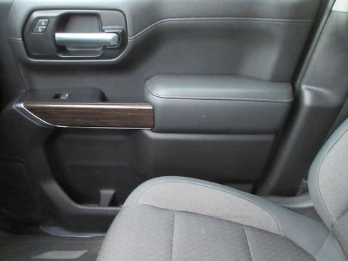 Certified 2019 GMC Sierra 1500 SLE w/ SLE Value Package image 34