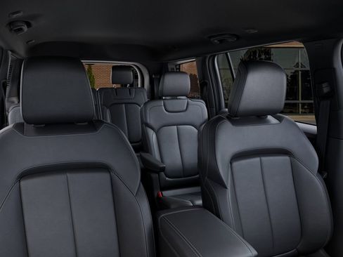 New 2025 Jeep Grand Cherokee L Limited w/ Trailer Tow Package image 26