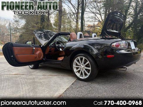 Used 2006 MAZDA MX-5 Miata Grand Touring w/ Premium Pkg image 1