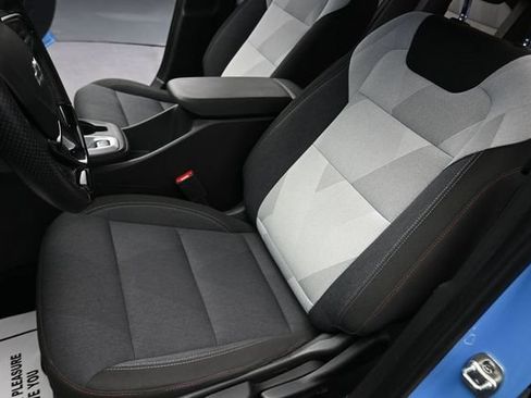 Used 2024 Chevrolet Trax RS w/ Driver Confidence Package FWD image 17
