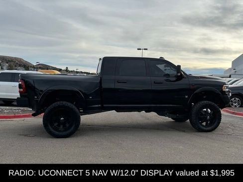 Used 2022 RAM 3500 Laramie w/ Night Edition image 7