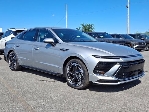 New 2026 Hyundai Sonata SEL image 1