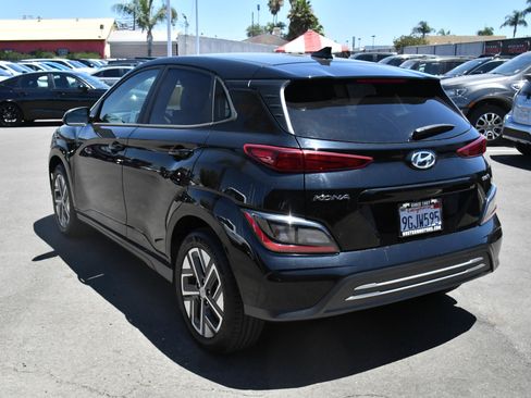 Used 2023 Hyundai Kona SE w/ Cargo Package FWD image 6