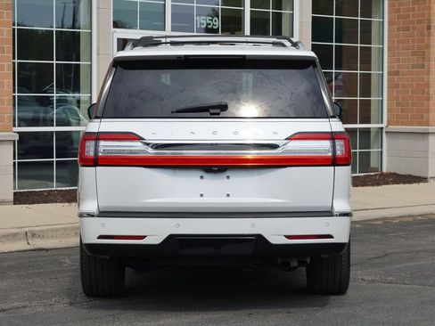 Used 2018 Lincoln Navigator Reserve w/ Technology Package AWD/4WD image 4