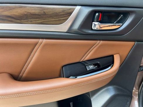 Used 2019 Subaru Outback 2.5i Touring image 42