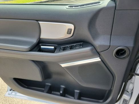 Used 2025 Ford Expedition Max Active AWD/4WD image 25