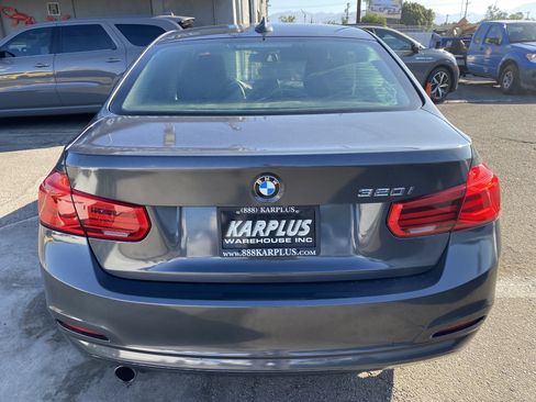 Used 2018 BMW 320i Sedan RWD image 9