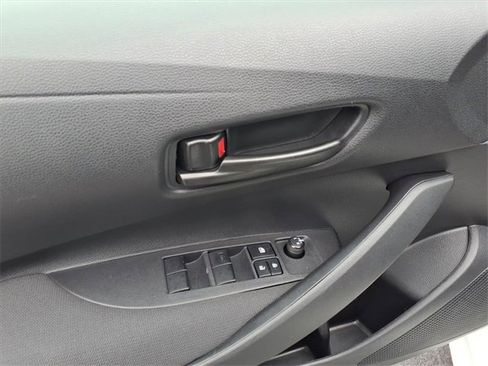 Used 2024 Toyota Corolla LE image 12