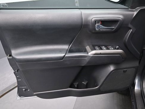 Used 2022 Toyota Tacoma Limited w/ Nightshade Package image 11