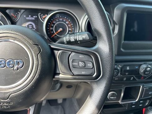 Used 2022 Jeep Wrangler Unlimited Sport image 19