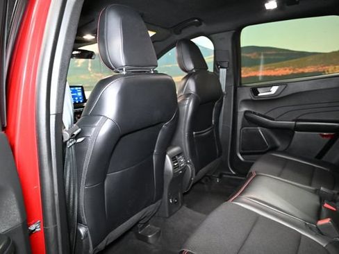 Used 2025 Ford Escape ST-Line Select AWD/4WD image 45
