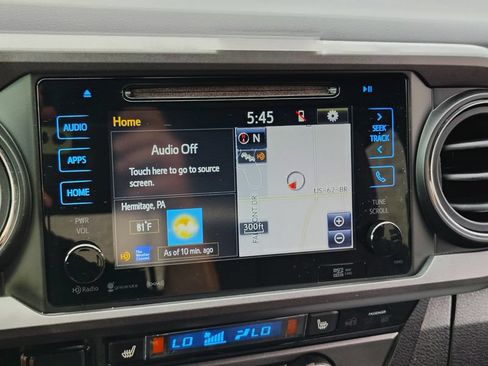 Used 2017 Toyota Tacoma TRD Sport w/ Premium & Technology Package AWD/4WD image 32