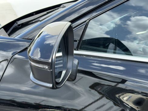 Certified 2025 Toyota Crown Signia AWD/4WD image 28