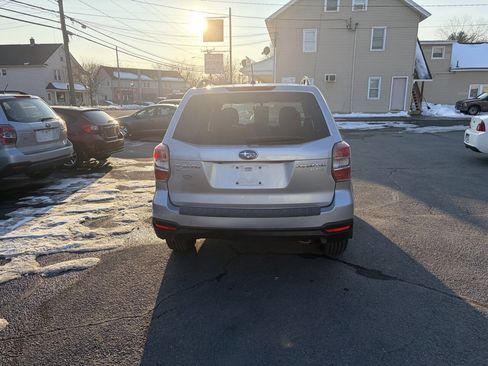 Used 2015 Subaru Forester 2.5i Premium w/ All-Weather Package AWD/4WD image 5