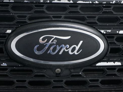 Used 2020 Ford Explorer Limited w/ Class III Trailer Tow Package image 9