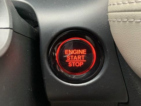 Used 2024 Honda HR-V LX image 7