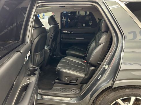 Used 2021 Hyundai Palisade Limited FWD image 18