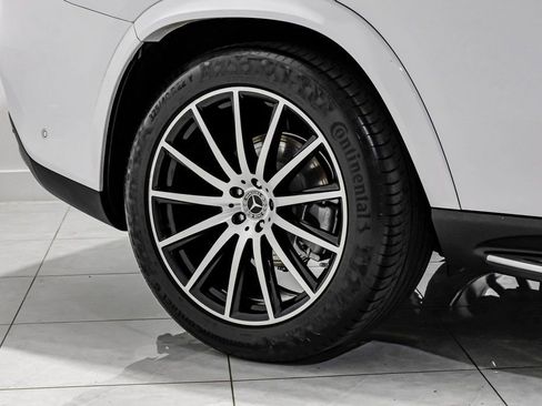 Used 2024 Mercedes-Benz GLS 580 4MATIC image 52