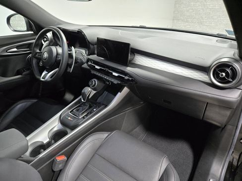 Used 2024 Alfa Romeo Tonale Veloce image 57