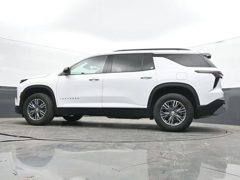 Used 2024 Chevrolet Traverse LT FWD image 49