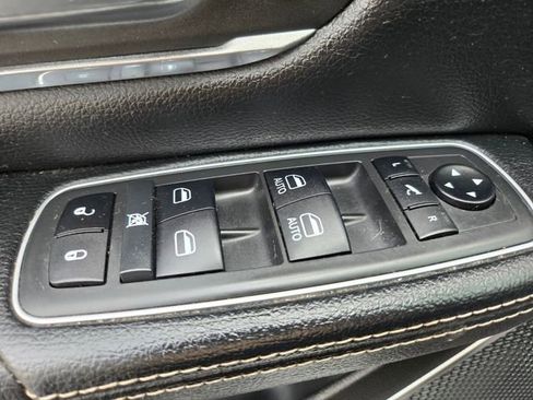 Used 2021 RAM 1500 Laramie image 32