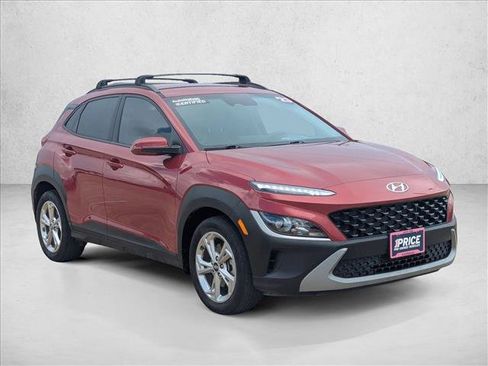 Used 2023 Hyundai Kona SEL AWD/4WD image 3