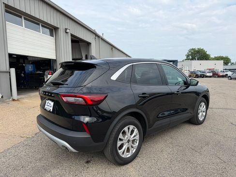 Used 2024 Ford Escape Active w/ Tech Pack #2 FWD image 4