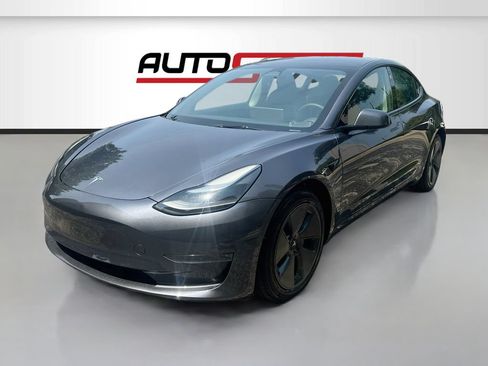 Used 2023 Tesla Model 3 Standard Range RWD image 3