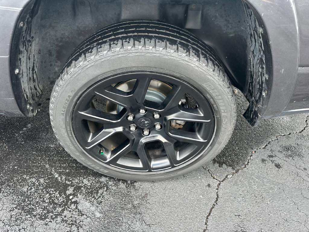 Used 2022 RAM 1500 Laramie AWD/4WD image 19