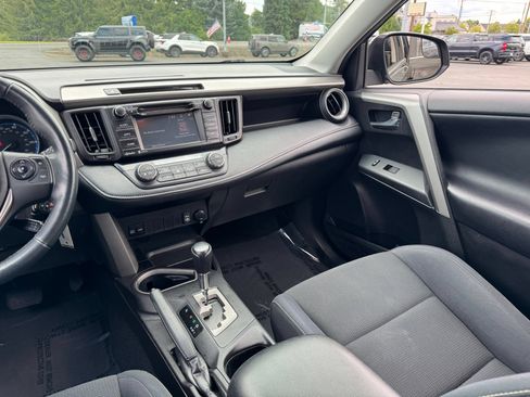 Used 2016 Toyota RAV4 XLE FWD image 20