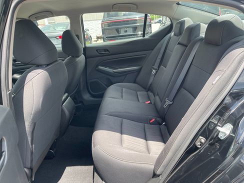 Used 2024 Nissan Altima 2.5 SV FWD image 14