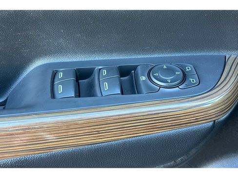 Used 2019 GMC Acadia SLE FWD image 12