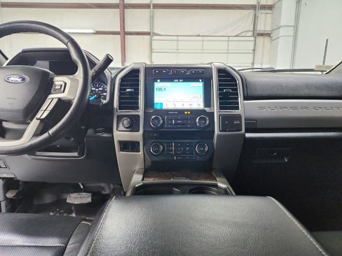 Used 2018 Ford F350 Lariat w/ Lariat Ultimate Package image 26