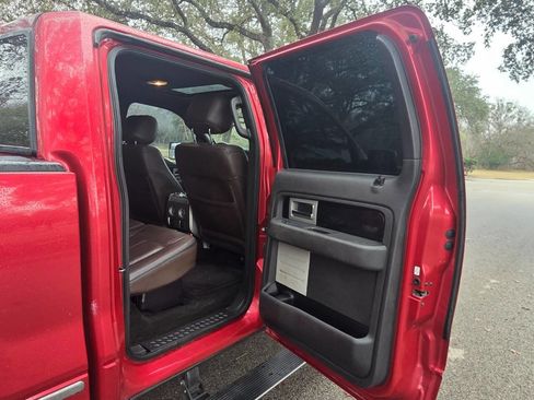 Used 2012 Ford F150 Platinum image 25