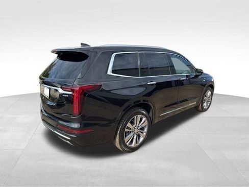 Certified 2024 Cadillac XT6 Premium Luxury FWD image 4