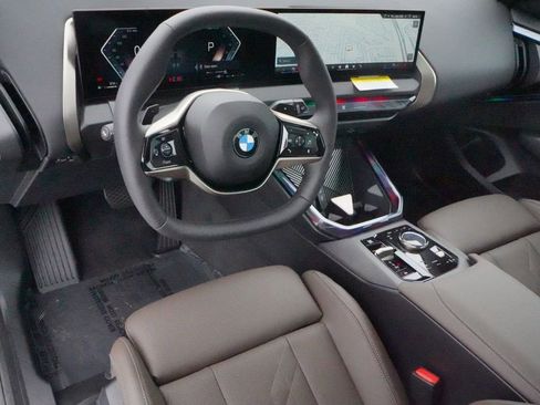 Used 2025 BMW X3 xDrive30i w/ Convenience Package image 11