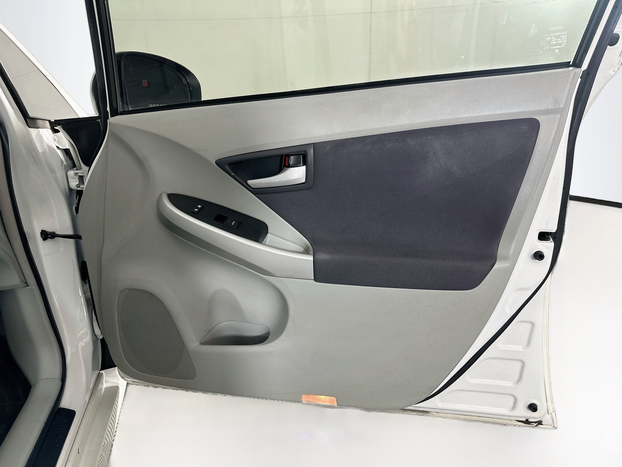 Used 2011 Toyota Prius Two FWD image 29