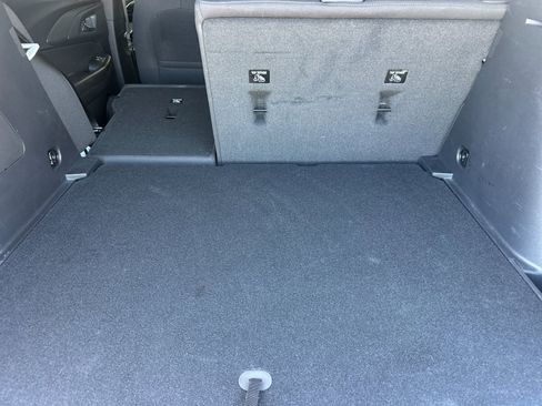 Used 2024 Chevrolet TrailBlazer LT w/ LT Cold Weather Package image 16