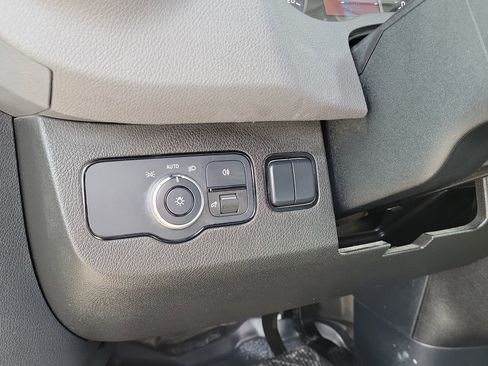 Used 2023 Mercedes-Benz Sprinter 1500 image 18