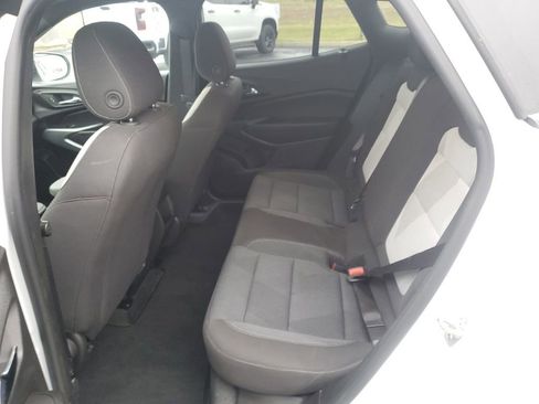 Used 2024 Chevrolet Trax RS image 27