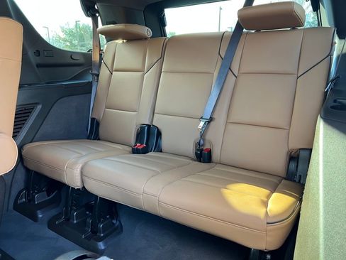 Certified 2025 Cadillac Escalade Premium Luxury w/ Touring Package image 18