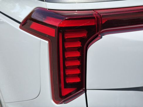 New 2026 Kia Carnival SX Prestige FWD image 18