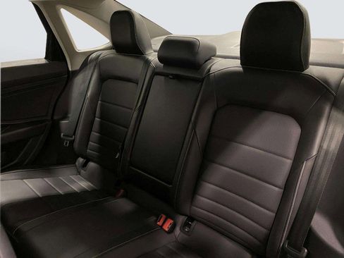 Used 2024 Volkswagen Jetta SE FWD image 30