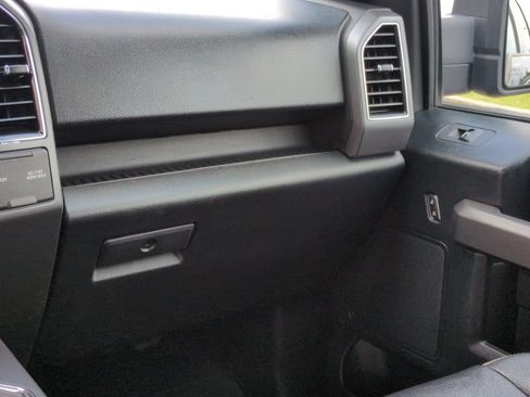 Used 2020 Ford F150 XLT w/ Equipment Group 302A Luxury AWD/4WD image 17