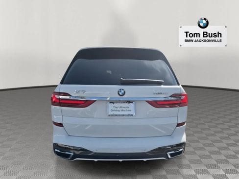Used 2021 BMW X7 xDrive40i w/ M Sport Package image 3
