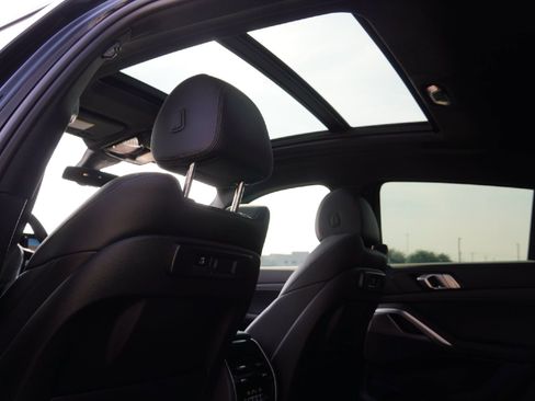 Used 2022 BMW X6 xDrive40i w/ Premium Package image 34