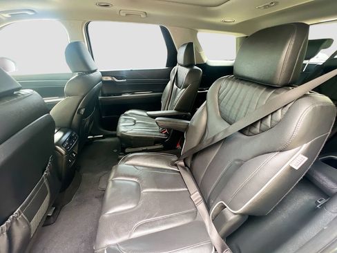 Used 2023 Hyundai Palisade Limited w/ Cargo Package FWD image 26
