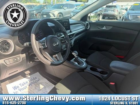 Used 2020 Kia Forte LXS FWD image 10