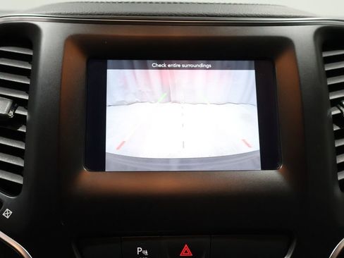 Used 2019 Jeep Cherokee Latitude Plus image 28